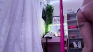 Terribletabby big squirt public pee pipi pissing piss