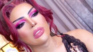 Cherryharper chilling