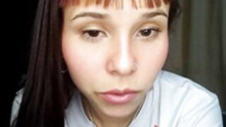 argentinian maruu1000 masturbating and showing tits