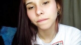 argentinian maruu1000 masturbating and showing tits