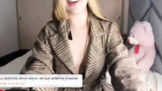 PREVIEW - Blonde latina with HUGE ASS show me her body