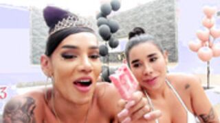 Sweetlaurasaenz with Melissa 2