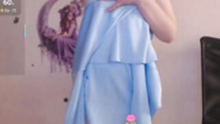 sharon_la_vie in public chat
