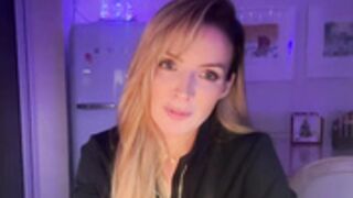 Courtney 60