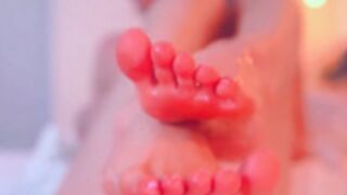 Maripsis.OiledFeet