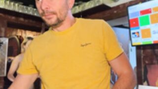 dirtypub big squirt pee pipi piss peeing 2