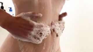 KateeLife - Sultry Shower