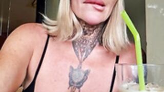 YourMommyBlair playing with his wet pussy in bathroom