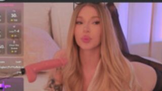 Melo short bj tease