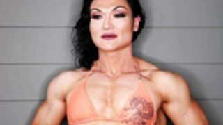 FBB Jeanie Welker flexing