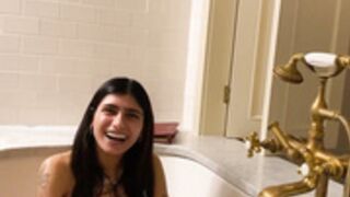 Mia Khalifa 25