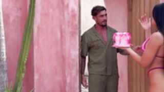 Alicia Davis Birthday Surprise Fuck Sextape