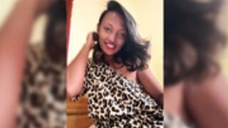 Belle jeune femme Cynthia