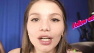 Archive 2022-10-26-helena_play-Facial
