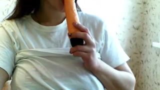 Eleanor_18 webcam recording 2016 April 11_06-07-38