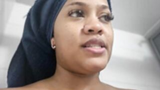riri_brunnete venezolana putona ducha