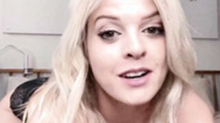 Bri Blossom puts in a buttplug