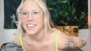 KayLeightSky - group show nude