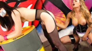 Boundhoneys 286