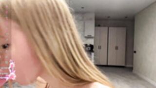 Dewdropdoll Sucks Fucks Dildo