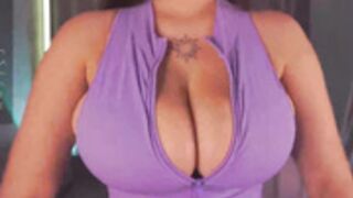 anuricbriny Chaturbate 2025-12-04_22-26-07
