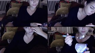 CrazyM_ putting on a lil dnce and spitting for her boo in free cam recording 2017-08-28_064048