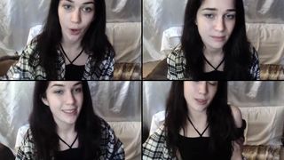 Evelynclaire clappin her phattie, spreadin her pussy so juicy and wet it defines wet pussy in cam recording 2017-08-17_014914