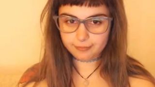 Big boobs teen - anyone know her name? plz message me