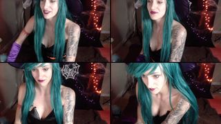 KittyQuinn diddles her muffin in free cam recording 2017-10-16_052004