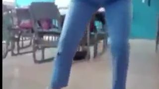 adolesentes en clase