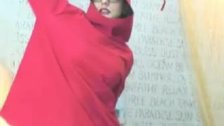 amythefrog singing "under the sea". really.