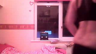 hannah-marie - uk teen shows off her body