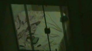 Espiando ala Becina Por La Ventana