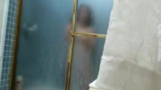 Rica Peludita En la Ducha