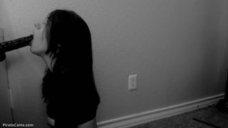 NAOMIDEE – B/W BLOWJOB – PREMIUM VIDEO