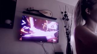 Sunhiee Big Tits Out