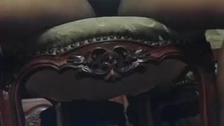 cogiendo en la silla