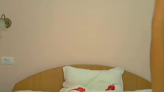 SmilinAlicia touch her pussy for you in tip recording