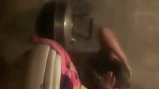 Espiando a mi tia en la ducha