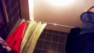 Espiando ala hermana en la ducha de 23 anos