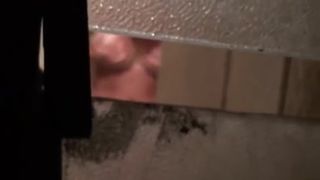 Espiando ala prima en la ducha 2