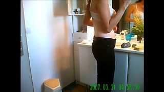 Espiando a mi hermanan en la ducha