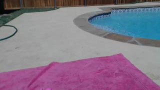 Miss_bee gets firemen called on her