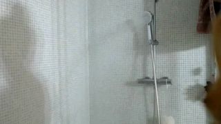 Vivianishere aka Uglyblonde Shower 2017-12-01