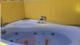 Bubblekush7 sexy bath (sry no sound)