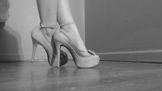 FULFILLING YOUR FOOT FETISH