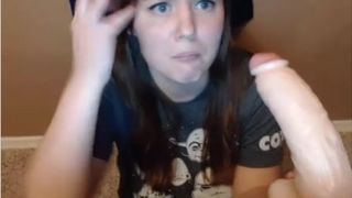 171120_curvyschoolgirl