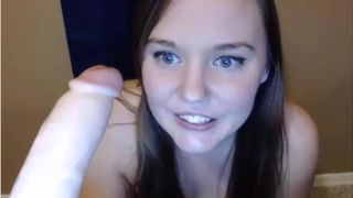 171120_curvyschoolgirl