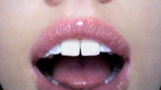 2008 Webcam_girl Private 10 min recording who is she