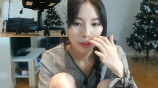 BackupDancer sexy asian recording December 27 2017